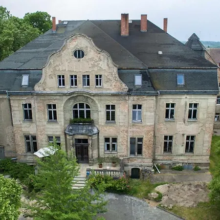 Wohnen Im Historischen Gutshaus Auf Dem Rittergut Etzdorf *